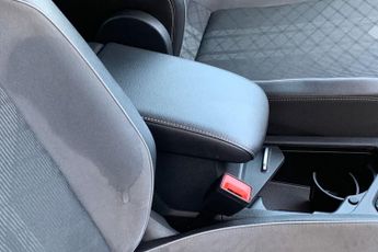 VOLKSWAGEN TIGUAN  2.0 TDI 4Motion R-Line 5dr DSG Estate