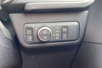 FORD KUGA  Vignale 5 door 2.5L Duratec PHEV 225PS FWD CVT Automatic
