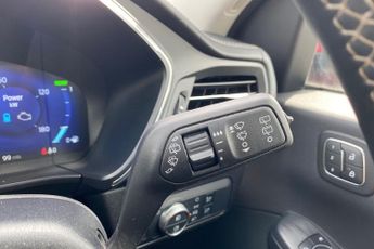 FORD KUGA  Vignale 5 door 2.5L Duratec PHEV 225PS FWD CVT Automatic