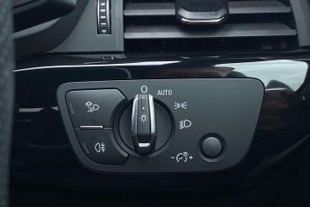 AUDI A4  35 TFSI Black Edition 4dr S Tronic Saloon