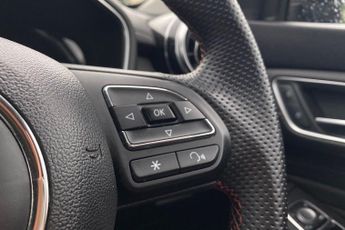 MG MOTOR UK HS  1.5 T-GDI PHEV Trophy 5dr Auto Hatchback