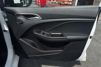 MG MOTOR UK MG3  1.5 Hybrid Trophy 5dr Auto Hatchback