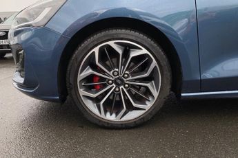 FORD FOCUS  Titanium X Estate 1.0L EcoBoost 125PS mHEV FWD 7 Speed PowerShi