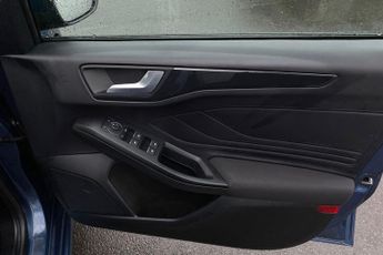 FORD FOCUS  Titanium X Estate 1.0L EcoBoost 125PS mHEV FWD 7 Speed PowerShi