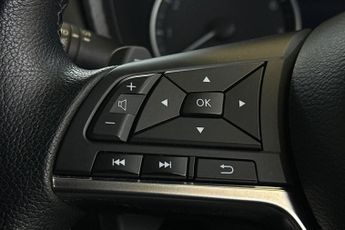 NISSAN JUKE  1.0 DiG-T 114 N-Connecta 5dr DCT Hatchback