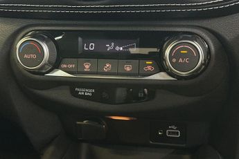 NISSAN JUKE  1.0 DiG-T 114 N-Connecta 5dr DCT Hatchback