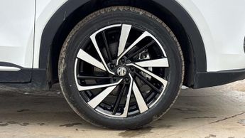 MG MOTOR UK ZS  1.5 Hybrid+ Trophy 5dr Auto Hatchback