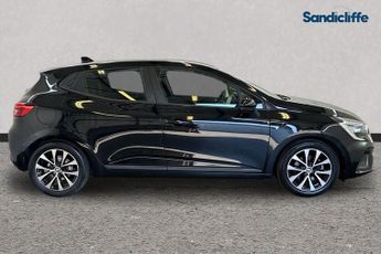 RENAULT CLIO  1.6 E-TECH full hybrid 145 Evolution 5dr Auto Hatchback