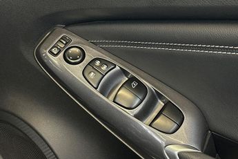 NISSAN JUKE  1.6 Hybrid N-Connecta 5dr Auto Hatchback