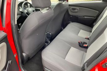 TOYOTA YARIS  1.5 Hybrid Icon 5dr CVT Hatchback