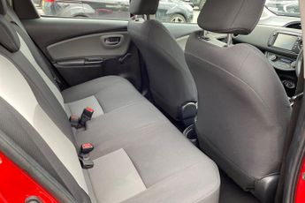 TOYOTA YARIS  1.5 Hybrid Icon 5dr CVT Hatchback