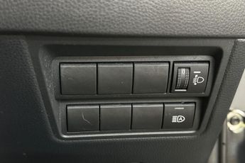 TOYOTA YARIS  1.5 Hybrid Design 5dr CVT Hatchback