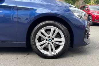 BMW 2 SERIES  220d xDrive Sport 5dr Step Auto Hatchback