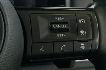 NISSAN QASHQAI  1.3 DiG-T MH 158 N-Connecta 5dr Xtronic Hatchback