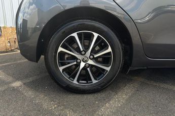 TOYOTA YARIS  1.5 Hybrid Icon Tech 5dr CVT Hatchback