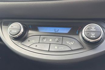 TOYOTA YARIS  1.5 Hybrid Icon Tech 5dr CVT Hatchback