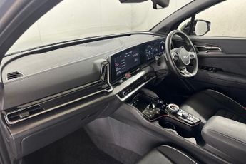 KIA SPORTAGE  1.6T GDi 207 HEV GT-Line S 5dr Auto Estate