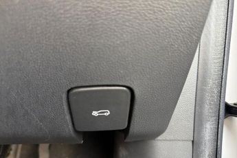 MG MOTOR UK ZS  105kW Excite EV 45kWh 5dr Auto Hatchback