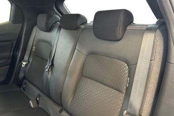 NISSAN JUKE  1.0 DiG-T N-Connecta 5dr DCT Hatchback
