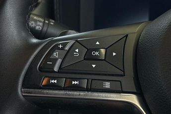 NISSAN JUKE  1.0 DiG-T N-Connecta 5dr DCT Hatchback