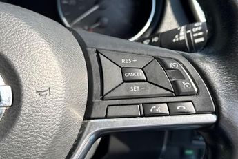 NISSAN QASHQAI  1.6 dCi N-Connecta 5dr Xtronic Hatchback