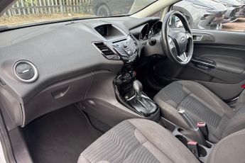 FORD FIESTA  1.6 Zetec 5dr Pshift 105PS