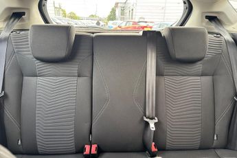 FORD FIESTA  1.6 Zetec 5dr Pshift 105PS