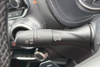 NISSAN JUKE  1.0 DiG-T 114 N-Connecta 5dr DCT Hatchback