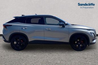OMODA 5 Car