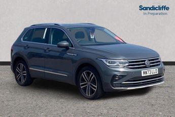 VOLKSWAGEN TIGUAN  2.0 TDI Elegance 5dr DSG Estate