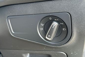 VOLKSWAGEN TIGUAN  2.0 TDI Elegance 5dr DSG Estate
