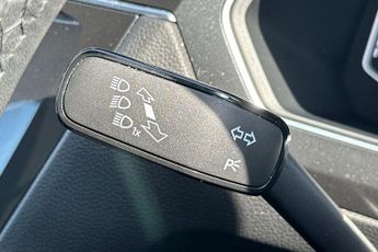 VOLKSWAGEN TIGUAN  2.0 TDI Elegance 5dr DSG Estate
