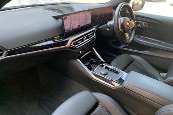 BMW 2 SERIES  220i M Sport 2dr Step Auto Coupe