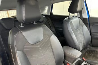 VAUXHALL GRANDLAND  1.2 Turbo Ultimate 5dr Auto Hatchback