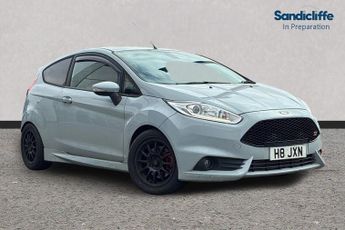 Ford Fiesta  1.6 ST200 3dr 6Spd 200PS