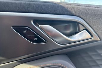 MG MOTOR UK HS  1.5 T-GDI Hybrid+ SE 5dr Auto Hatchback