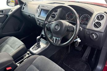 VOLKSWAGEN TIGUAN  2.0 TDi Bluemotion Tech Match 4MOTION 5Dr 150 DSG Estate