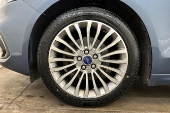 FORD MONDEO  1.5 L Ford EcoBoost Titanium Edition 5dr 6Spd Auto 165PS