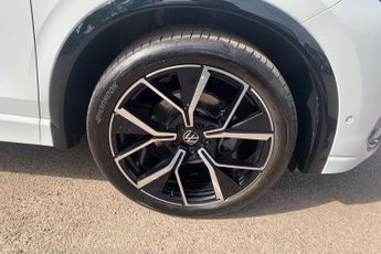 VOLKSWAGEN TIGUAN  1.5 eTSI 150 R-Line 5dr DSG Estate