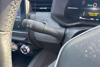 RENAULT CLIO  1.6 E-TECH full hybrid 145 Techno 5dr Auto Hatchback
