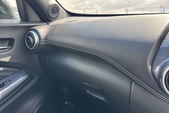 NISSAN JUKE  1.6 Hybrid Tekna 5dr Auto Hatchback