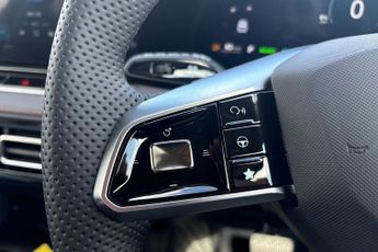 MG MOTOR UK HS  1.5 T-GDI Hybrid+ SE 5dr Auto Hatchback