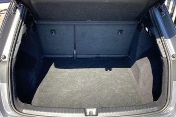 AUDI Q4  150kW 40 82kWh S Line 5dr Auto Estate