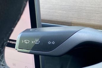 TESLA MODEL 3  RWD 4dr Auto Saloon