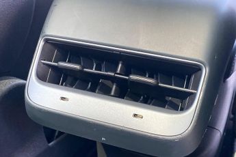 TESLA MODEL 3  RWD 4dr Auto Saloon