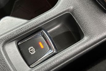 NISSAN LEAF  110kW Tekna 39kWh 5dr Auto Hatchback