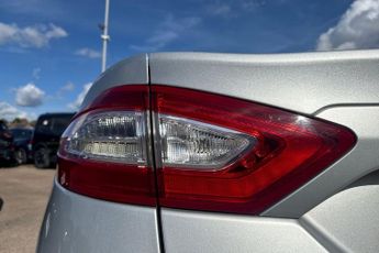 FORD MONDEO  2.0 Titanium Edition HYBRID Electric Vehicle 4dr 6Spd Auto 187P