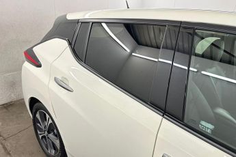 NISSAN LEAF  110kW N-Connecta 40kWh 5dr Auto Hatchback
