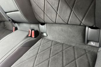 VOLKSWAGEN GOLF  1.4 TSI eHybrid Style 5dr DSG Hatchback