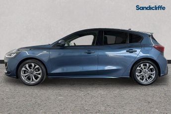 FORD FOCUS  1.0 L EcoBoost ST-Line 5dr 6Spd 125PS